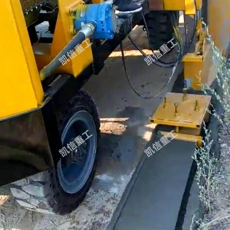 路平石滑膜機