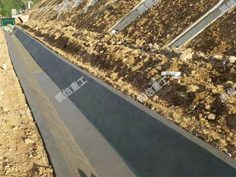 小型矩形排水溝成型機(jī)