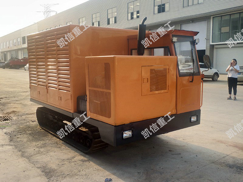 履帶移動應(yīng)急電站